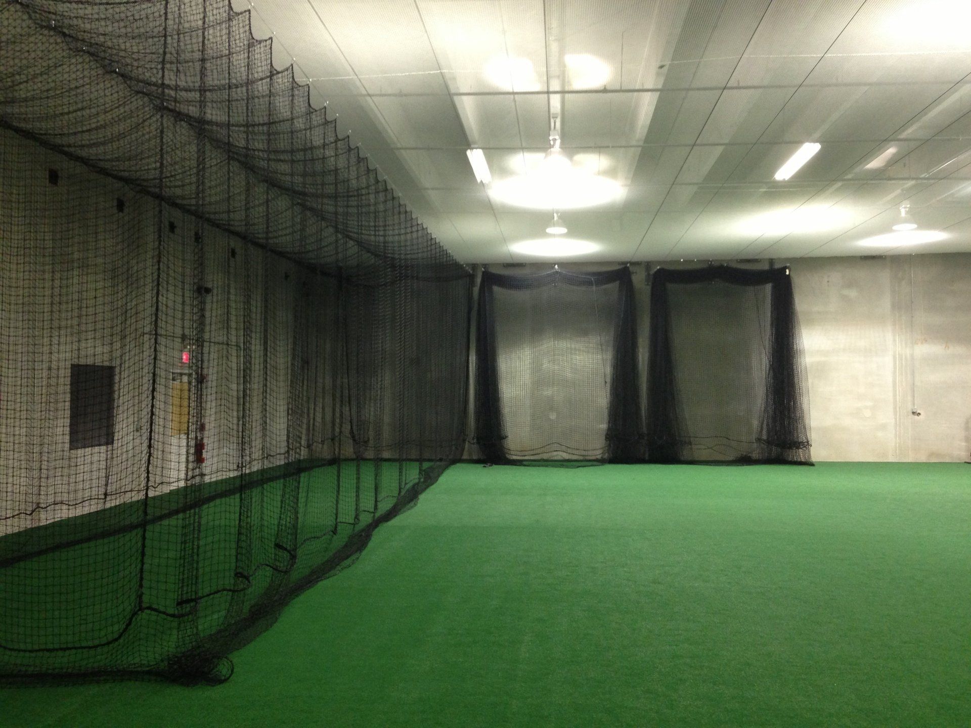 Retractable Indoor & Outdoor Batting Cages Free Standing Batting Cages